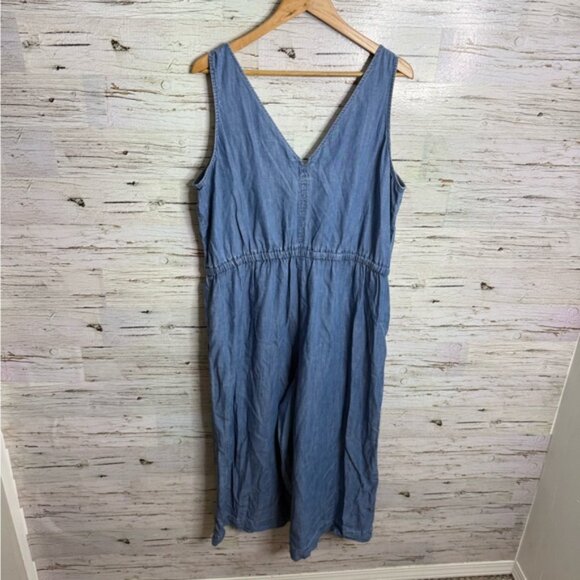 GAP Blue Denim Jumpsuit size xl - Picture 9 of 10